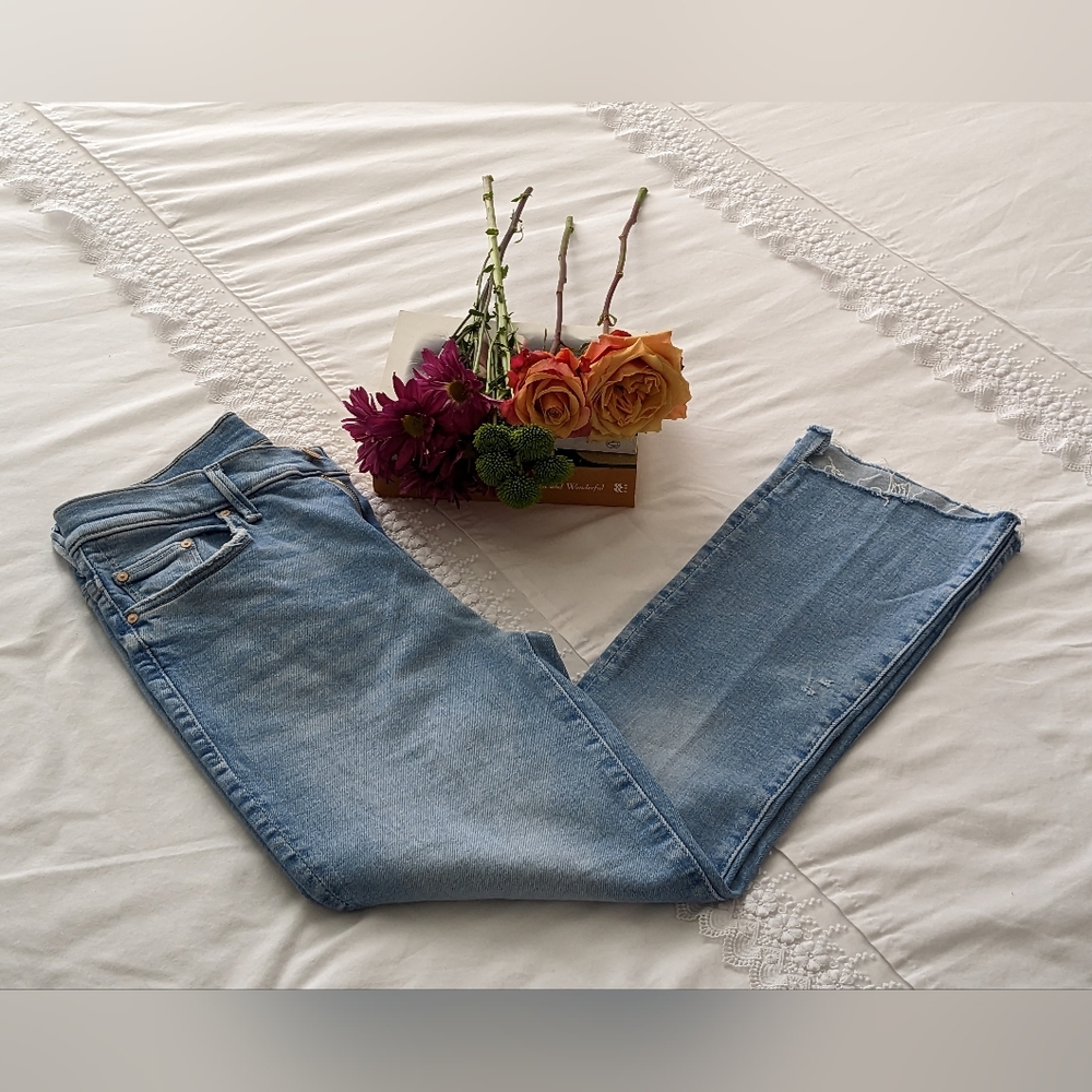 NWOT Mother The Insider Crop Step Fray, Size 28, Wash Limited Edition